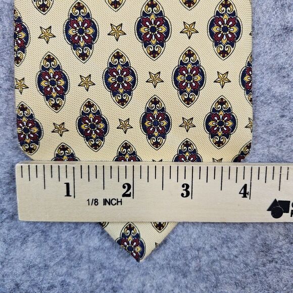 Tommy Hilfiger Necktie Yellow Geometric Crest‎ & Star Print 100% Silk 4x58 FLAWS - Picture 10 of 13